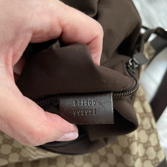 Gucci Canvas perforated flat messenger bag - Picture 5 of 7